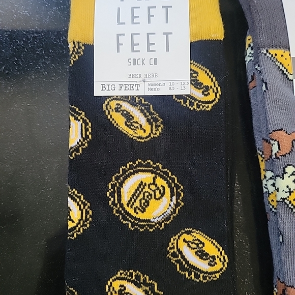 Lot Of 2 Two Left Feet Unisex Beer Lovers Socks Beer Here & If You Can Read This - Picture 3 of 8